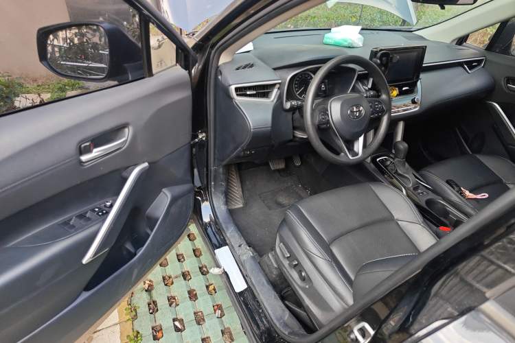 Used Toyota FRONTLANDER 2022 2.0L CVT Luxury Edition