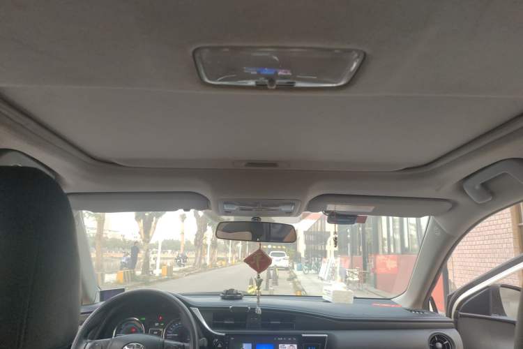 Used Toyota Levin 2017 Revised Dual-Engine 1.8H GS E-CVT Elite Sunroof Version China V Standard