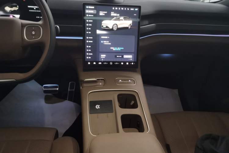 Used Nio ES8 2024 75 kWh Audio And AC Panel