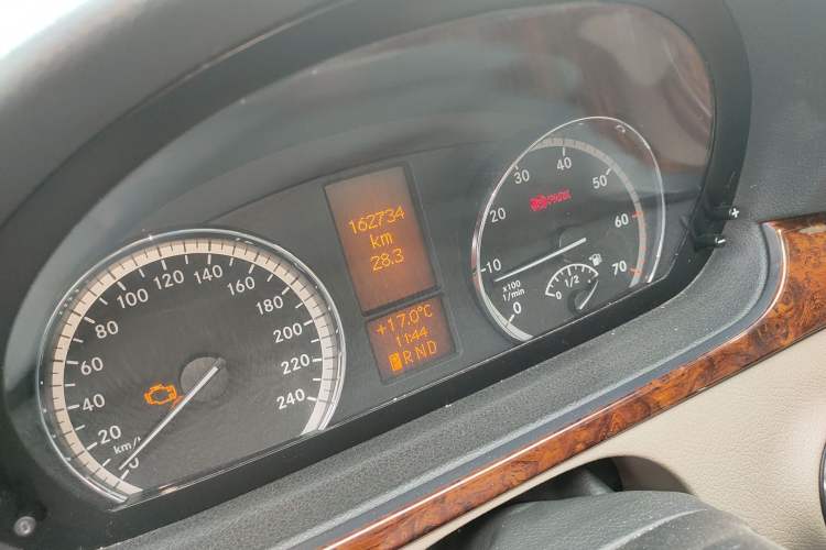 Used Mercedes-Benz Viano 2013 3.0L Navigator Edition Instrument Cluster