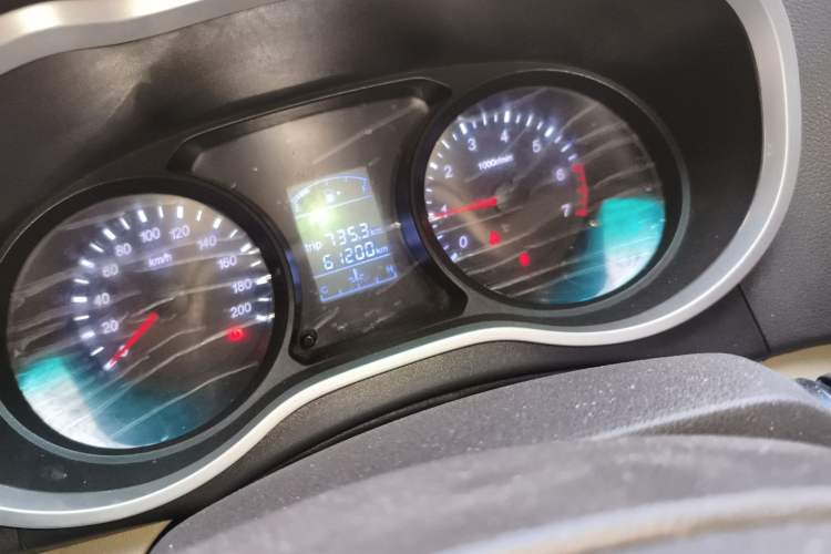 Used Jinbei 750 2016 1.5L Luxury Model