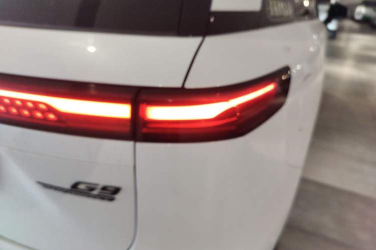 Used XPeng G9 2022 650 Performance Edition Max Right Rear Taillight