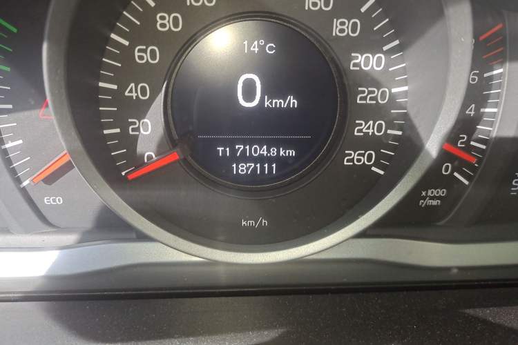 Used Volvo XC60 2014 T5 Zhiya Edition
