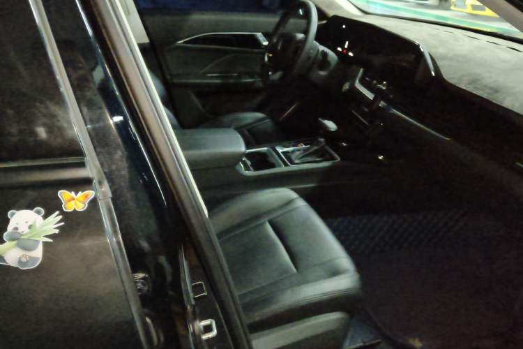 Used Bestune B70 2022 Third Generation 1.5T Automatic Enjoyment Version Right Front Seat