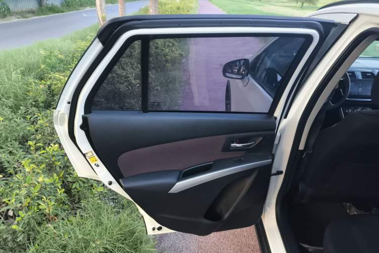 Used Suzuki Vitara S-Cross 2017 1.6L CVT Two-Wheel Drive Urban Fashion Model