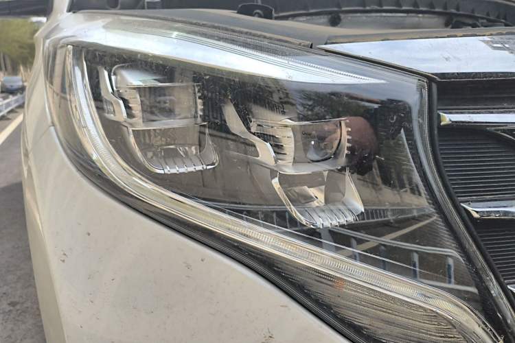 Used GAC Trumpchi M8 2018 320T Luxury Edition Right Front Headlight