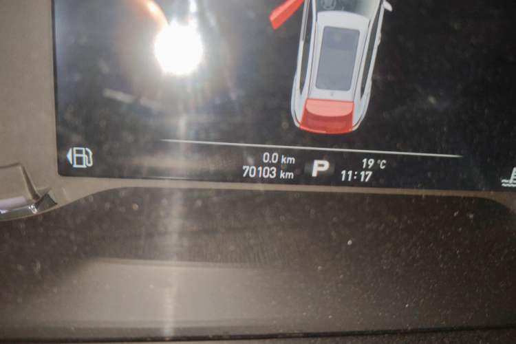 Used Roewe RX5 2016 30T Two-Wheel Drive Automatic Internet Smart Edition
