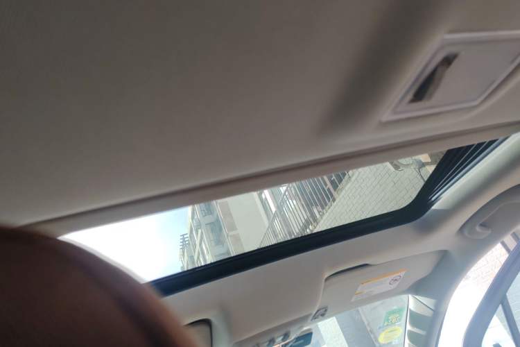 Used Buick Encore 2014 1.4T Automatic All-Wheel-Drive Flagship Edition
