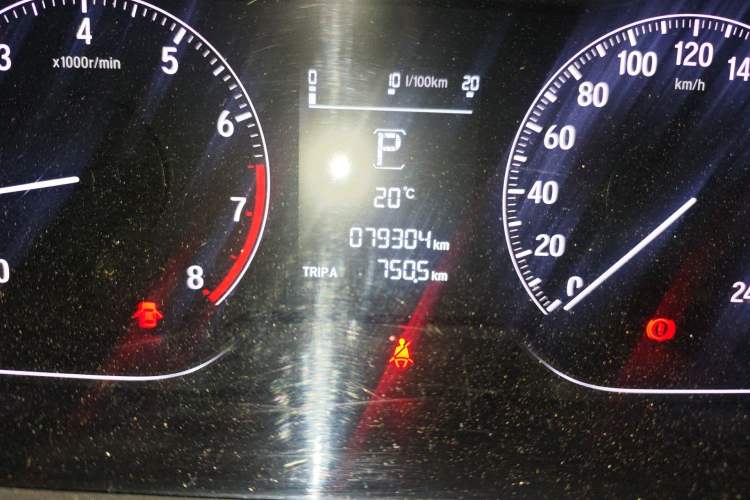 Used Honda Inspire 2019 260TURBO Elegant Edition China VI Emission Standard Odometer Close Up