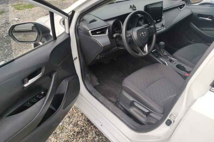 Used Toyota Allion 2022 2.0L Elite Edition Driver Seat