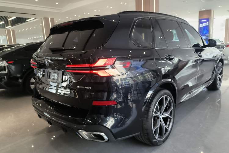 Used BMW X5 2023 xDrive 30Li Luxury M Sport Night Edition Package