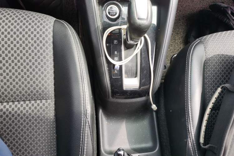 Used Nissan Kicks 2018 1.5L CVT Smart Connect Luxury Edition