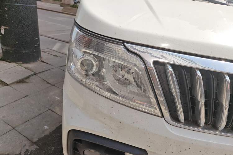 Used CHANGAN KAICHENG Ruixing M80 2021 1.6L Comfort Version 2-Seater Single-Steaming Air-Conditioned China VI Standard Flat Roof with Lift-Up Rear Door DAM16KR Right Front Headlight