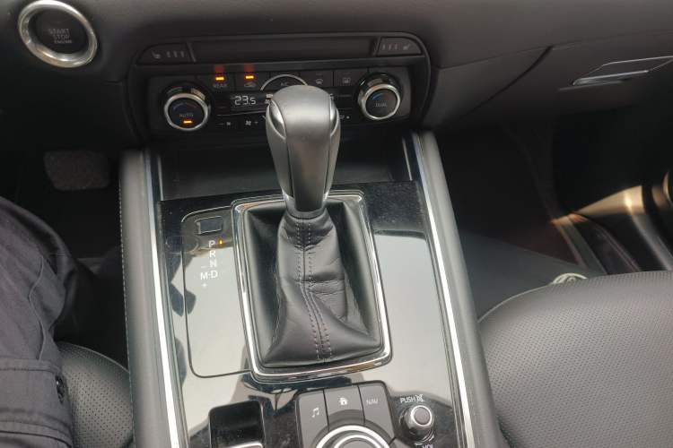 Used Mazda CX-8 2019 2.5L Two-Wheel Drive Prestige Version Gear Lever