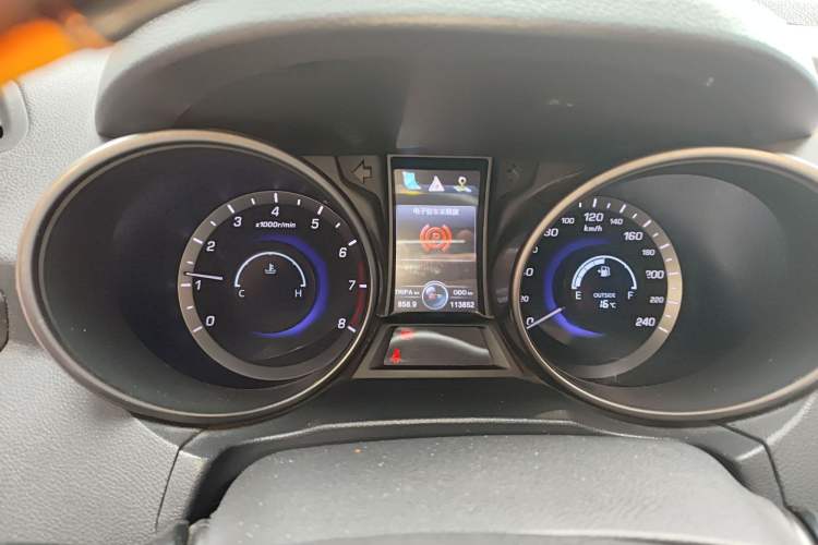 Used Changan CS75 2016 1.5T Manual FENGSHANG Model