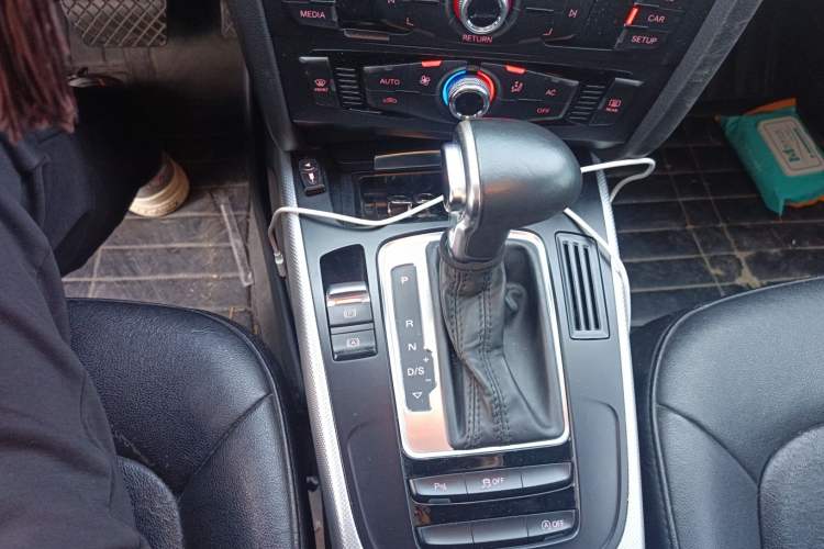 Used Audi A4L 2013 35 TFSI Automatic Standard Model
