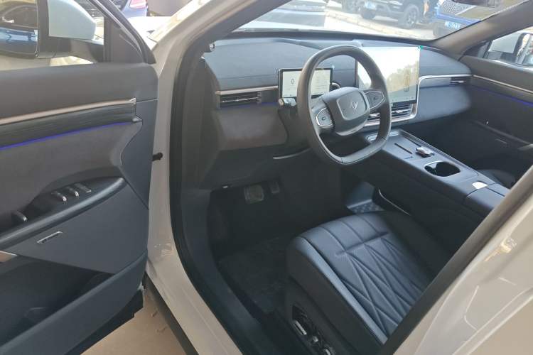 Used Dongfeng eπ eπ008 2025 210Max Range-Extended Version 5 Seats