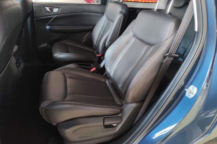 Used Wuling Jiachen 2022 1.5T CVT Smart Luxury Version Left Rear Seat
