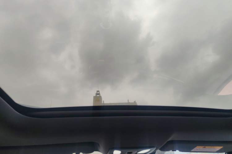 Used CHANGAN UNI-V 2024 1.5T Prestige Sport Edition
