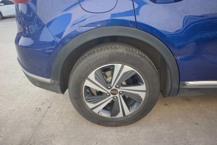 Used Hongqi HS5 2019 2.0T Smart Connect Flagship Edition Right Rear Wheel Hub