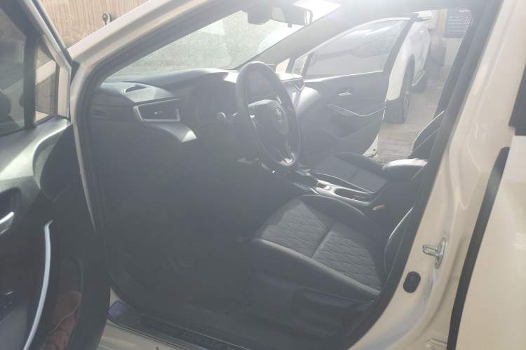 Used Toyota Corolla 2023 1.8L Smart Electric Hybrid Dual-Motor Elite Edition Driver Seat