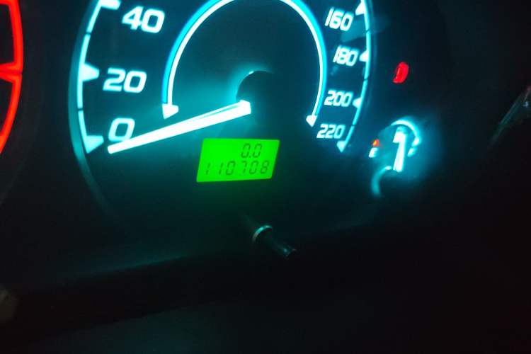 Used JMC Transit 2017 2.8T Commercial Version Long Wheelbase Mid-Roof 6/7/8-Seater JX493 Odometer Close Up