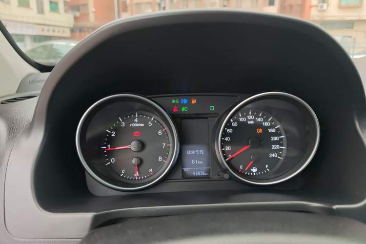 Used Haval H6 2016 Upgraded Model 1.5T Manual Two-Wheel Drive Elite Version