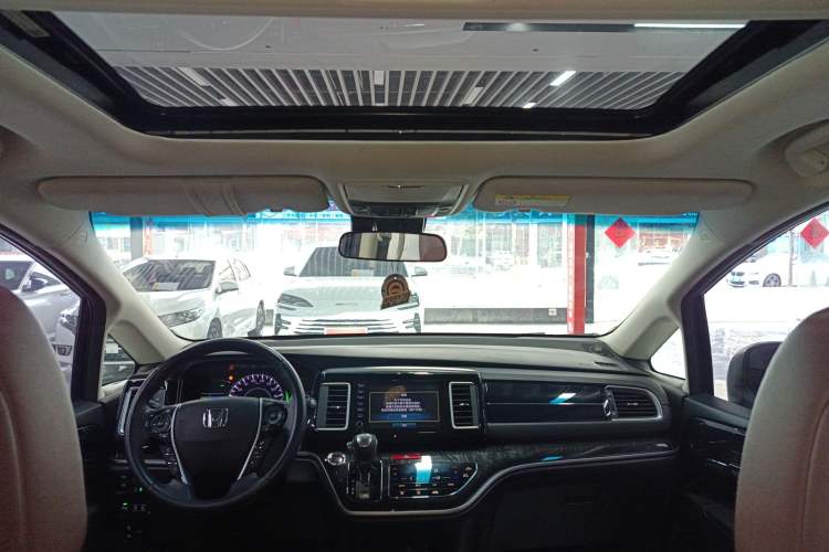 Used Honda Elysion 2019 2.0L Hybrid Supreme Edition