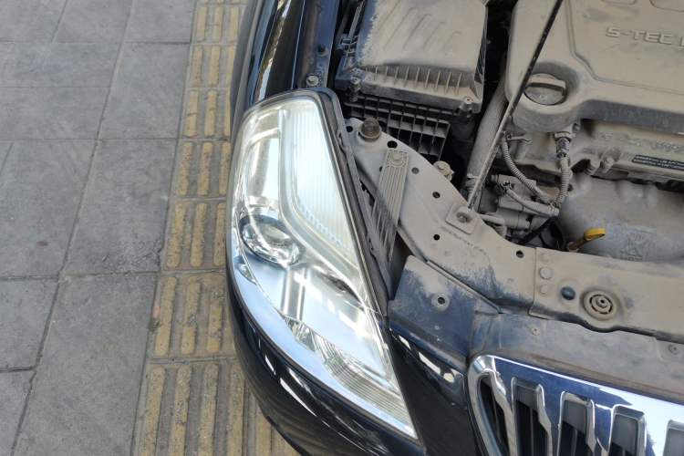 Used Buick Excelle 2013 1.5L Manual Luxury Model
