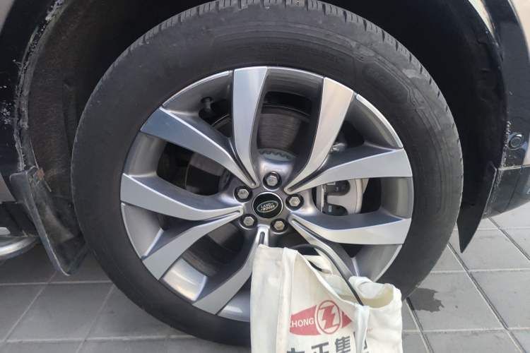 Used Land Rover Discovery Sport 2024 Luxury Custom Edition