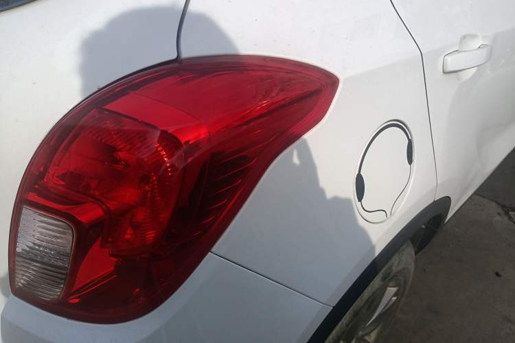 Used Buick Encore 2016 18T Automatic Two-Wheel Drive Urban Leading Edition