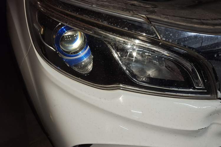 Used Geely Auto Vision X3 2017 1.5L Automatic Luxury Model Right Front Headlight