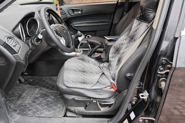 Used GAC Trumpchi GS5 2012 2.0L Manual Two-Wheel-Drive Anniversary Limited Edition