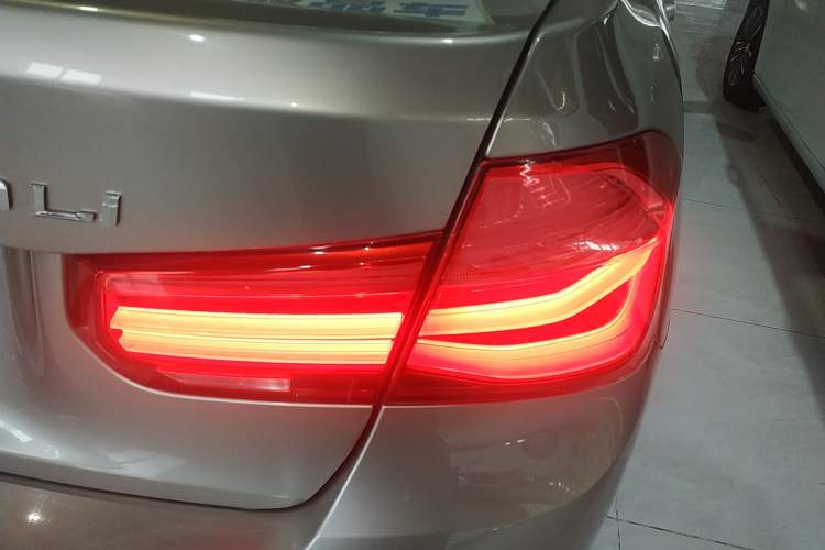 Used BMW 3 Series 2016 320Li Fashion Model
