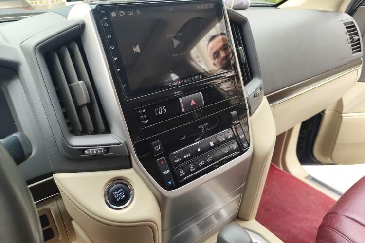 Used Toyota Land Cruiser 2019 4.0L VX-R Lowered Suspension Middle East