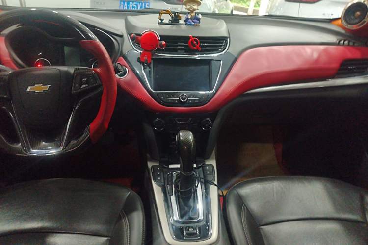 Used Chevrolet Malibu 2017 1.5T Automatic Luxury Edition Audio And AC Panel