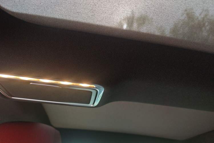 Used Mercedes-Benz GLC 2020 GLC 260 L 4MATIC Dynamic Model Headliner