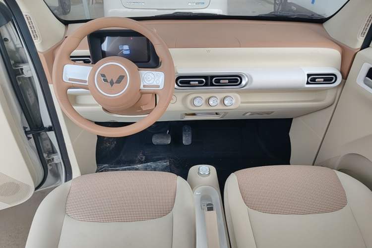 Used Wuling Hongguang MINIEV 2024 3rd Generation 215km Youth Edition