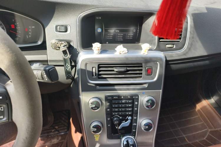 Used Volvo S60 2018 S60L T3 Smart Progress Edition