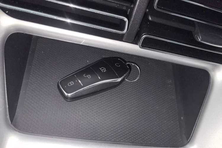 Used BYD Song Pro New Energy 2023 Champion Edition DM-i 71KM Navigation Model Vehicle Key