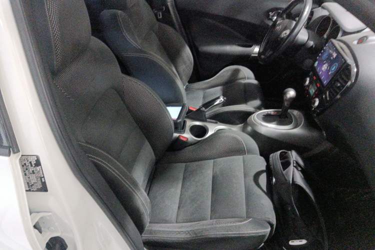 Used Infiniti ESQ 2014 1.6L Spontaneous Edition