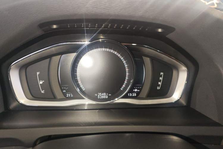 Used Volvo S60 2018 S60L T3 Smart Progress Edition Instrument Cluster