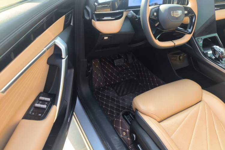 Used Geely Auto FX11 2023 2.0TD DCT Flagship Version