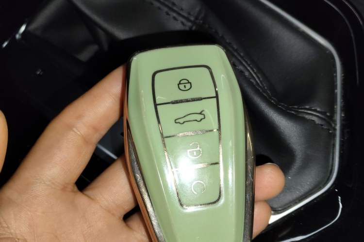 Used Geely Auto Emgrand S 2021 1.4T CVT Prestige Edition
