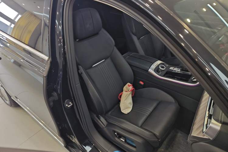 Used Hongqi H9 2020 2.0T Smart Connect Flagship Edition Right Front Seat