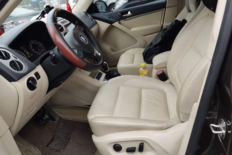 Used Volkswagen Tiguan 2013 1.8 TSI Automatic Two-Wheel Drive Comfort Edition Left Front Seat