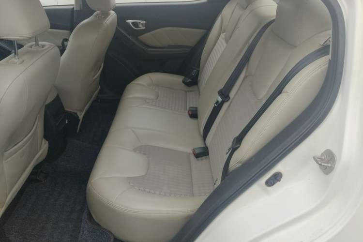 Used GAC Trumpchi GA3S Vision 2014 1.6L Automatic Elite ESP Version
