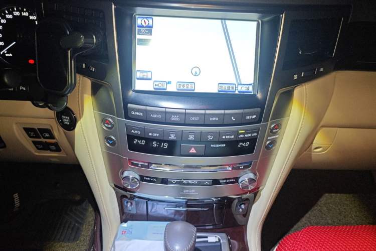 Used Lexus LX 2013 570