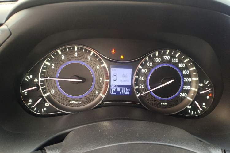 Used Infiniti QX80 2016 5.6L 4WD Instrument Cluster
