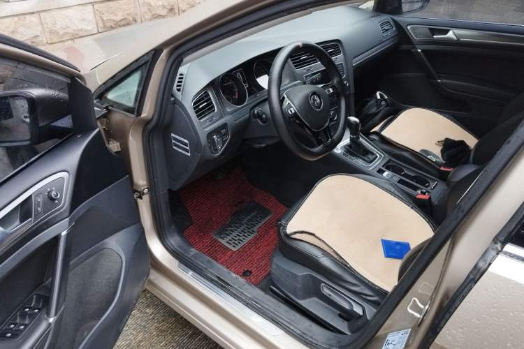 Used Volkswagen Golf 2016 230TSI Automatic Luxury Version